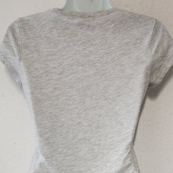 Wound Up graphic Tee, Grey with roses and skull in size small - Picture 5 of 12